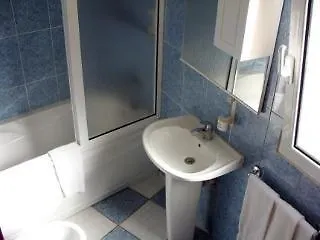 Albergue A Pousada Residencial Parque Funchal