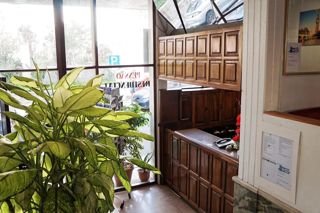 Albergue A Pousada Residencial Parque Funchal