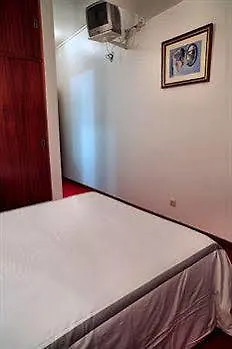 Albergue A Pousada Residencial Parque Funchal