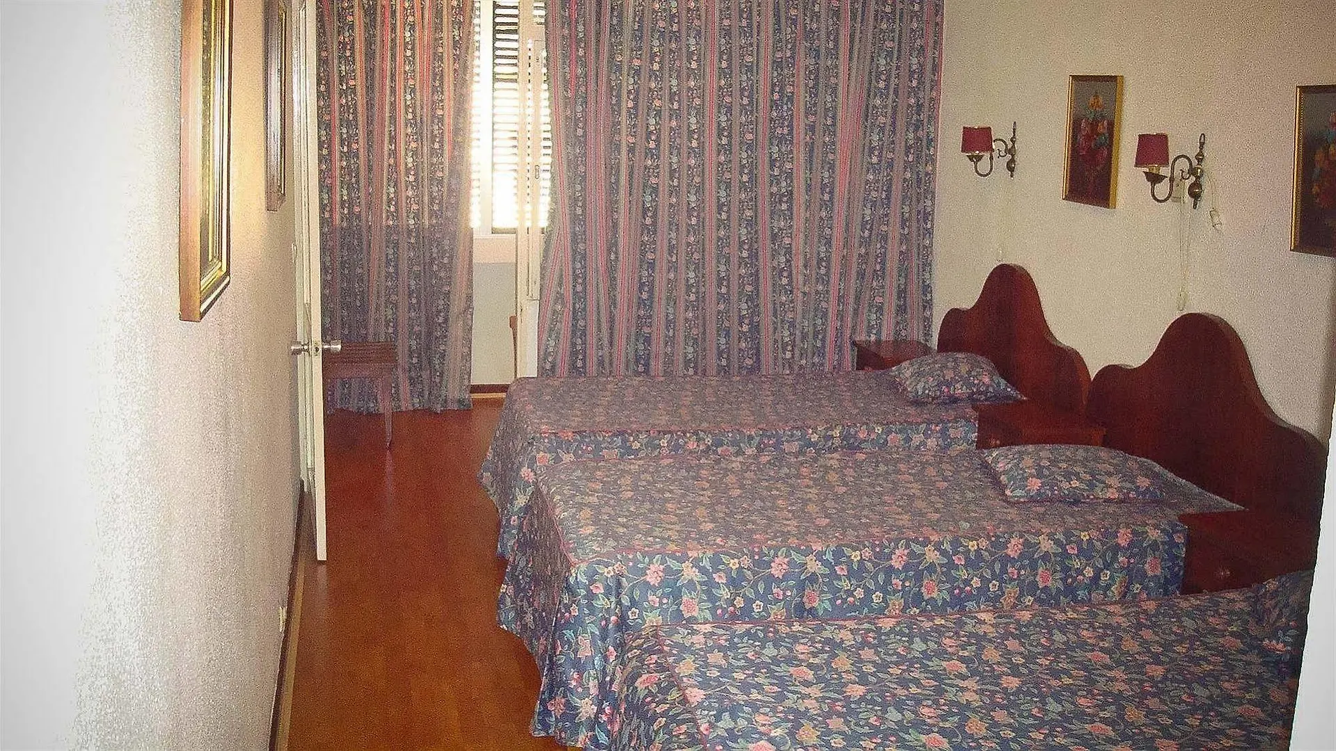 A Pousada Residencial Parque Funchal  Albergue